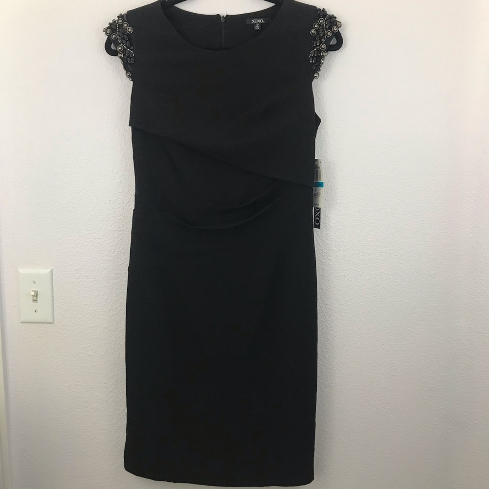 Dress - Picture 2 of 8